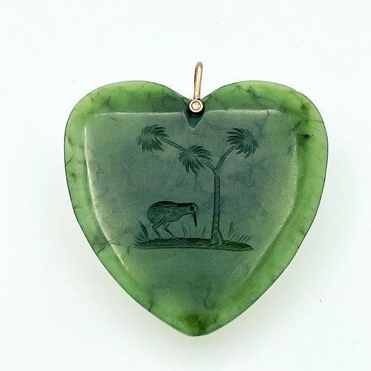 Antique 9ct Greenstone Heart with Kiwi