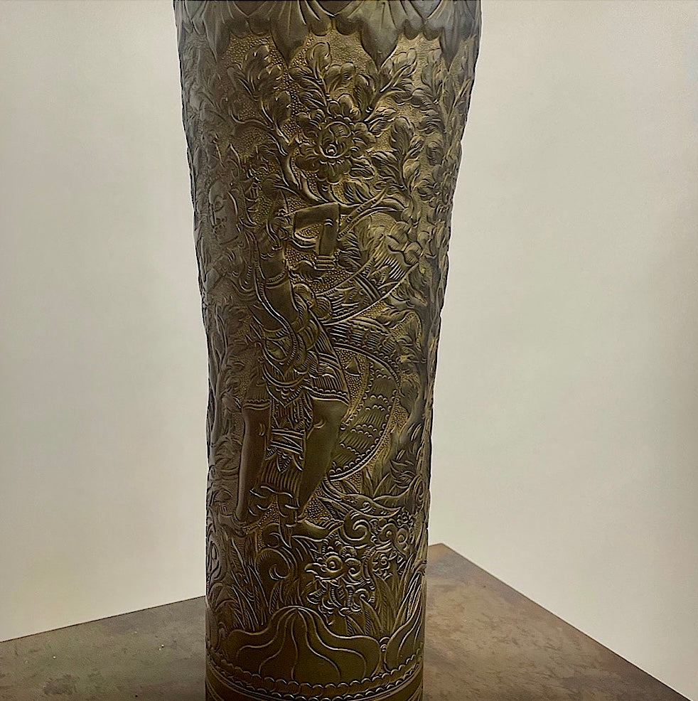 collectable carved trench art artillery shell